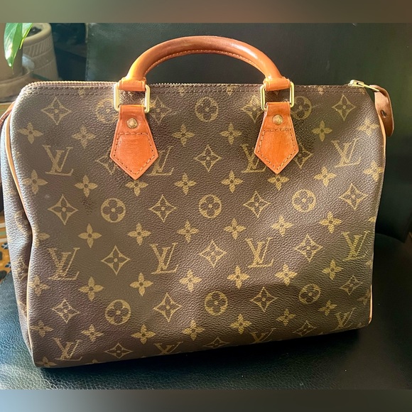 Auth Louis Vuitton Monogram Speedy 30 with Lock and Key - Picture 1 of 15